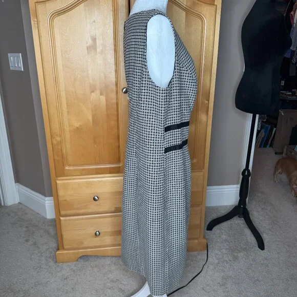 Kasper Black & White Dress, Like New, Size 16W - Picture 2 of 6